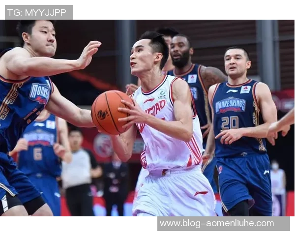 同曦与青岛今日对决分析双方实力及战术布局展望比赛结果