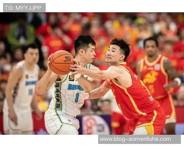 四川队与福建队在CBA赛场的激烈对决引发球迷热议与期待